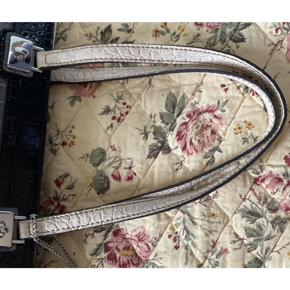 Guess Y2k VTG Womens Shoulder Bag Croc Effect Faux Leather Zip Closure Pockets - Picture 9 of 16